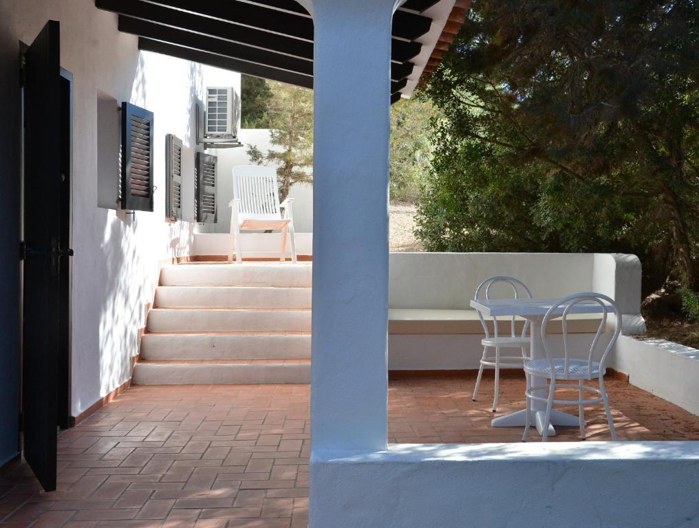 Apartamentos Noray Es Calo  Bagian luar foto