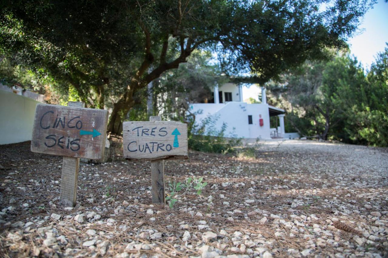 Apartamentos Noray Es Calo  Bagian luar foto