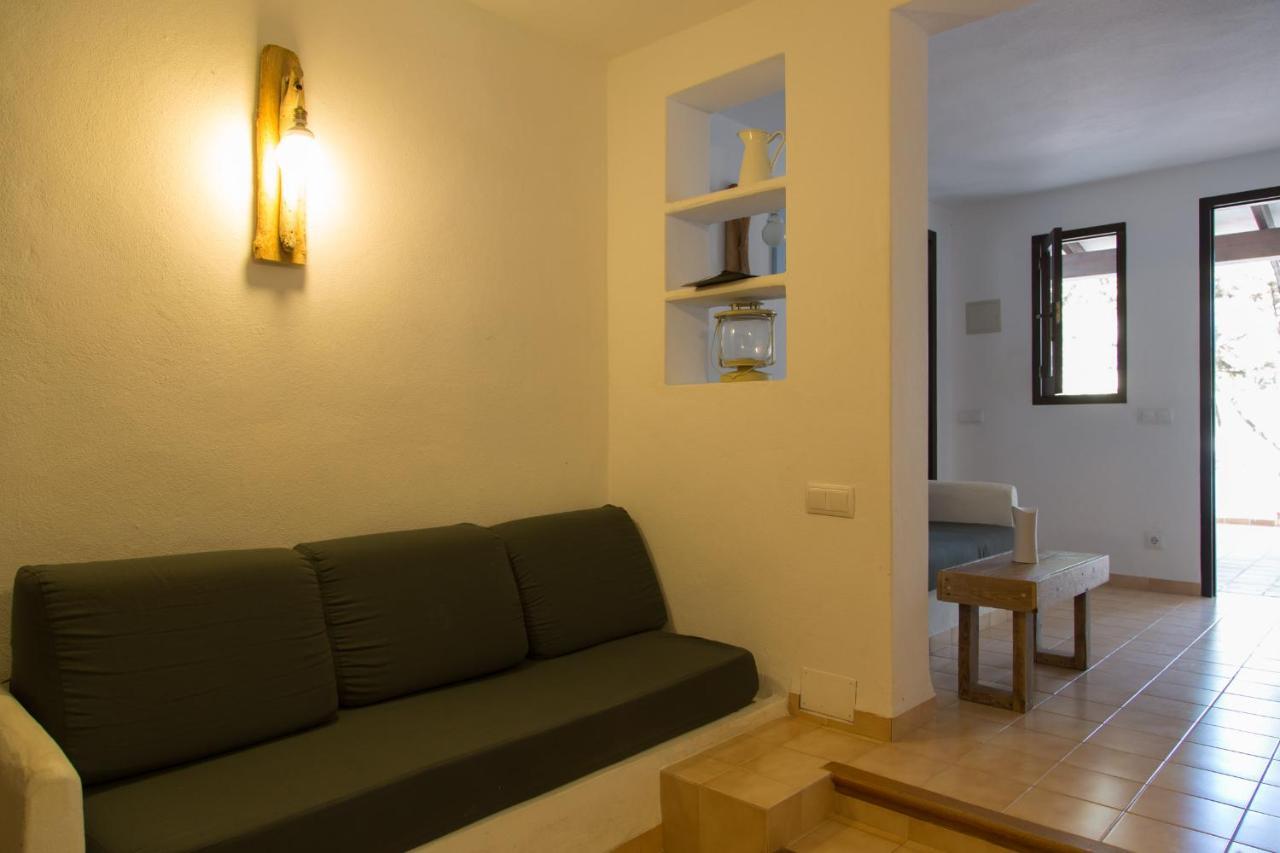 Apartamentos Noray Es Calo  Bagian luar foto