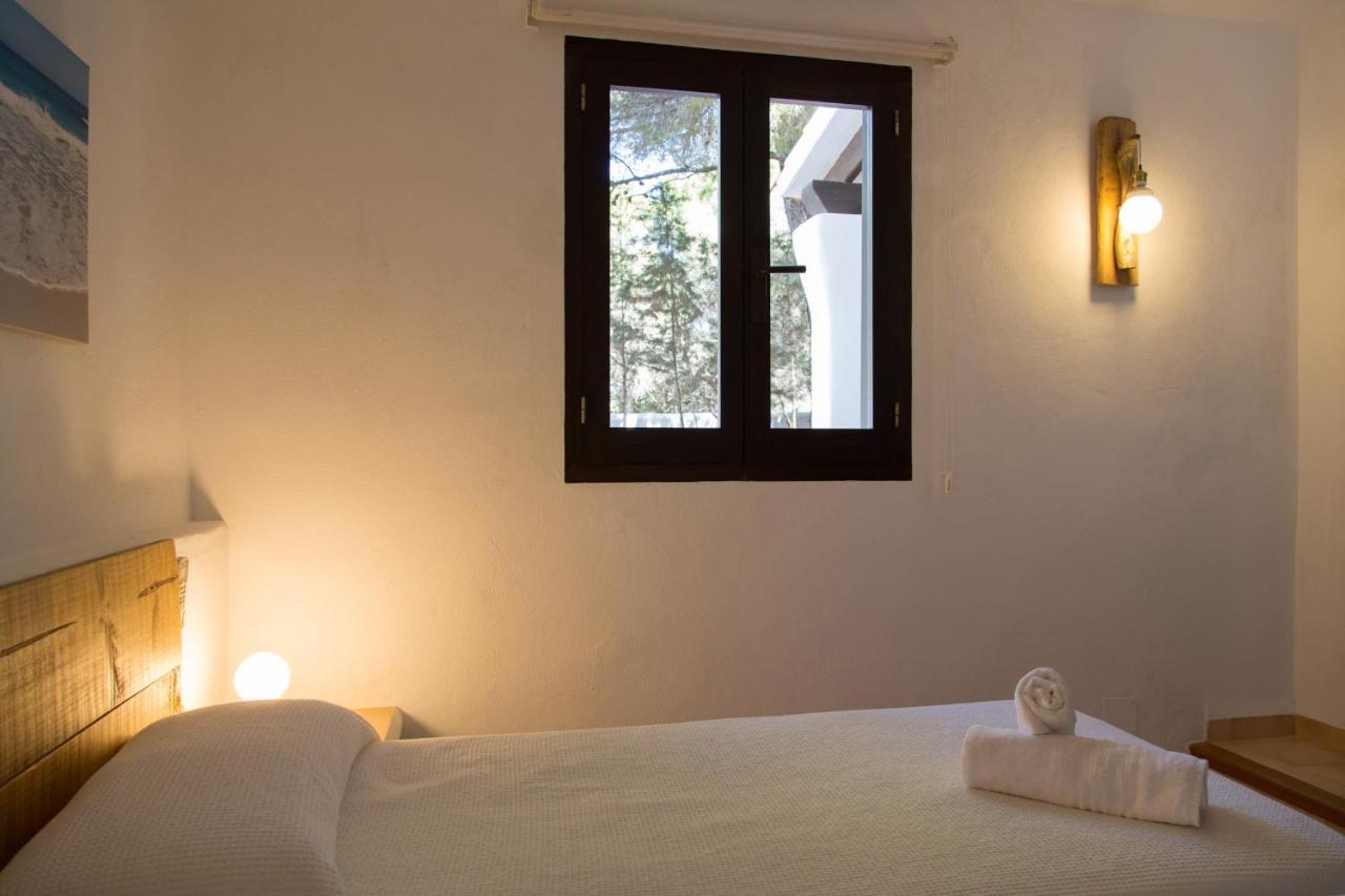 Apartamentos Noray Es Calo  Bagian luar foto